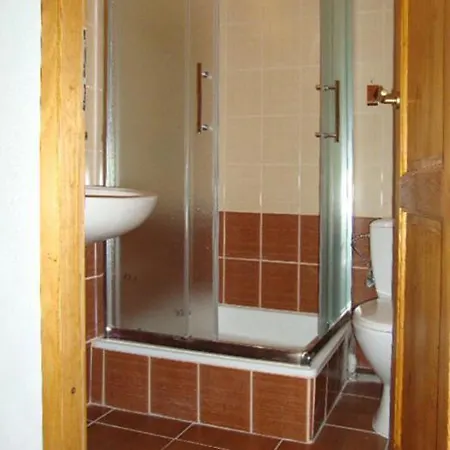 אכסניה Cert יוזפוב דול