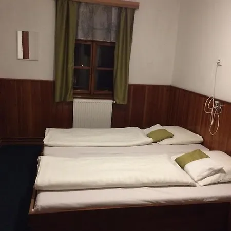 Cert Lodge Josefŭv Dŭl