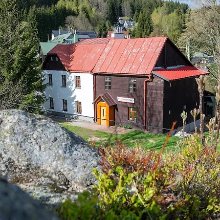 čert